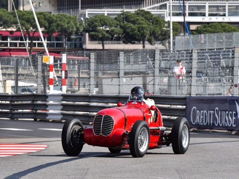 سيارات تاريخية تتنافس في سباق Historic Grand Prix بموناكو
